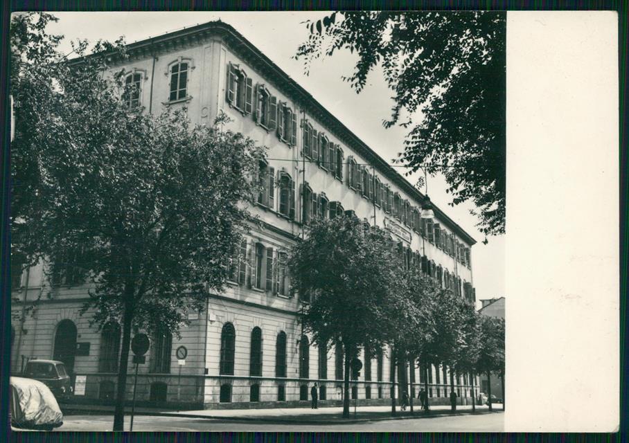 Torino città Scuola Silvio Pellico PIEGA Foto FG cartolina MZ3540 – fronte
