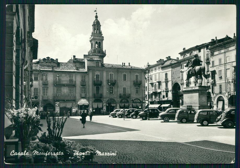 Alessandria Casale Monferrato Piazza Mazzini Auto Foto FG cartolina MZ4254 – fronte