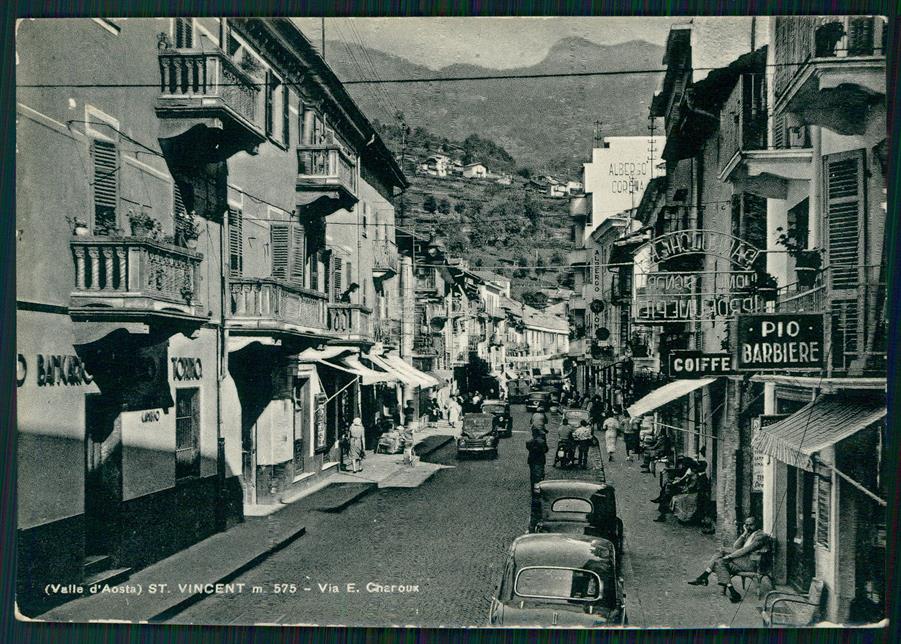 Aosta Saint Vincent Via Chanoux Auto Foto FG cartolina MZ4449 – fronte