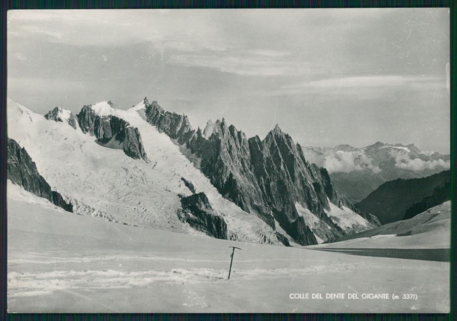 Aosta Courmayeur Dente del Gigante Picozza PIEGATA Foto FG cartolina MZ4635 – fronte