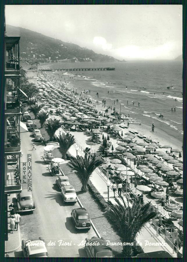 Savona Alassio Spiaggia Auto Foto FG cartolina MZ4881 – fronte