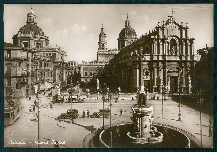 Catania città Piazza Duomo Tram Auto Foto FG cartolina MZ4938 – fronte