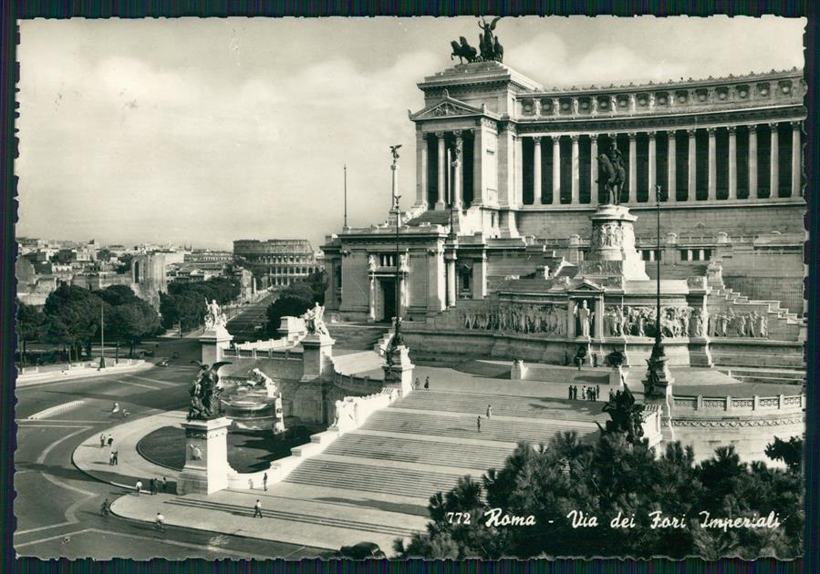 Roma città Via dei Fori Imperiali PIEGHINA Foto FG cartolina MZ5039 – fronte