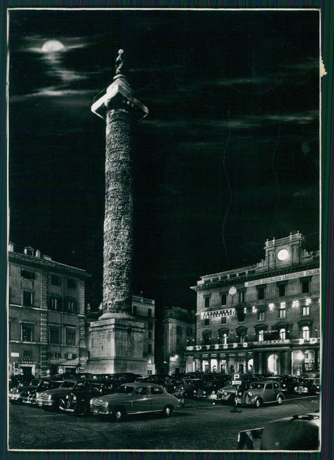 Roma città Piazza Colonna Foto FG cartolina MZ5046 – fronte
