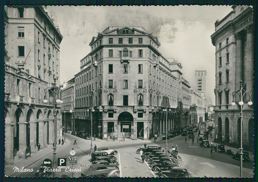 Milano città Piazza Crispi Auto Foto FG cartolina MZ5106 – fronte