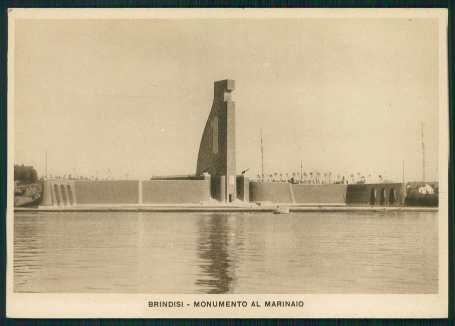 Brindisi città Monumento al Marinaio Fascismo FG cartolina MZ5238 – fronte