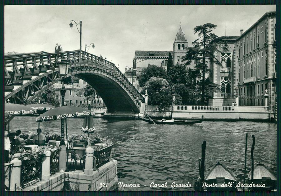 Venezia città Canal Grande Ponte dell'Accademia Gondole Foto FG cartolina MZ5265 – fronte