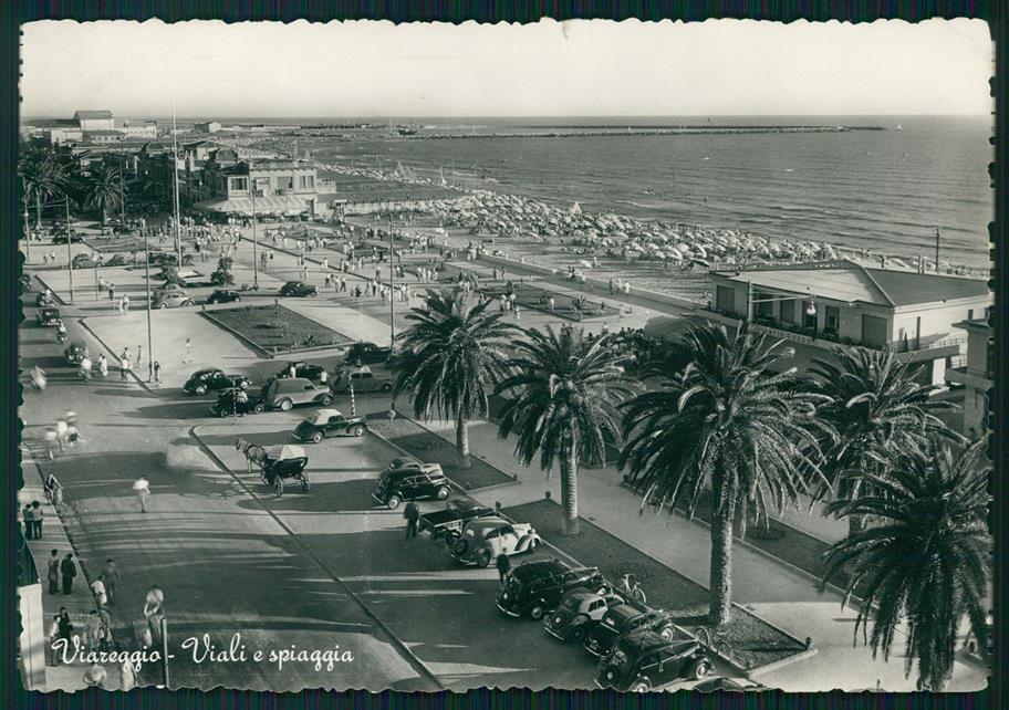 Lucca Viareggio Viali e Spiaggia Auto Foto FG cartolina MZ5413 – fronte