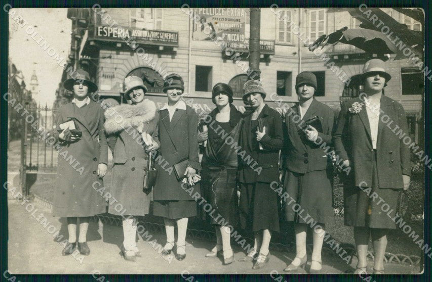 Torino Città Soggetti Femminili Foto cartolina MZ8584 – fronte