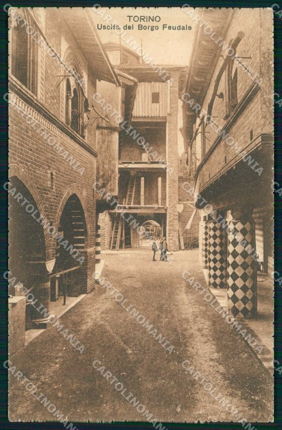 Torino Città Borgo Feudale Uscita cartolina MZ8908 – fronte