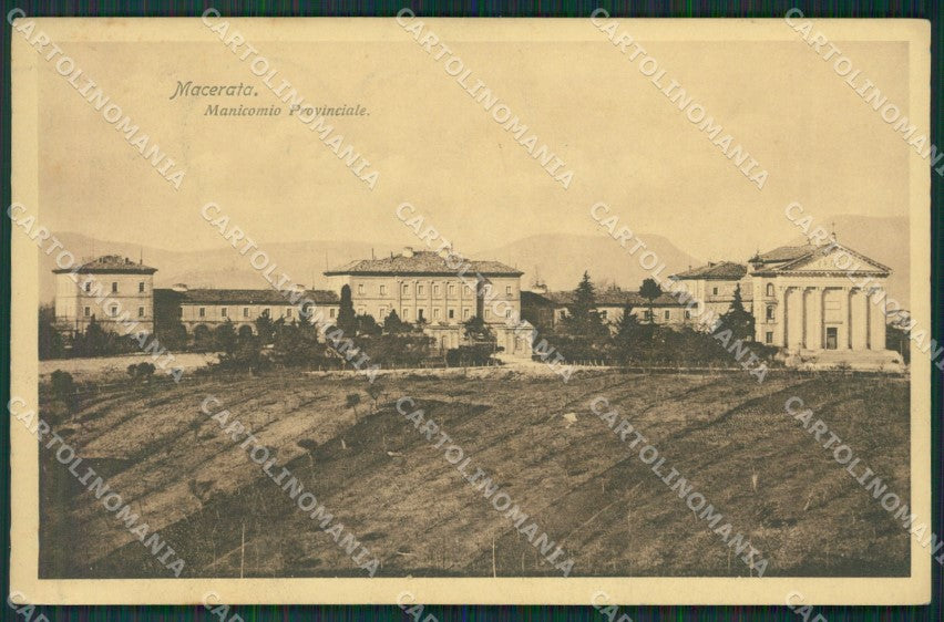Macerata Città cartolina QK6425 – fronte