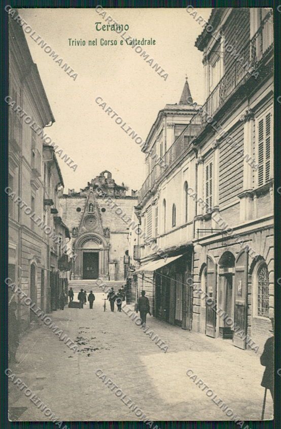 Teramo Città cartolina QQ4241 – fronte
