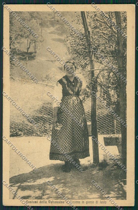 Lecco Costumi Valsassina PIEGHINA cartolina QQ7338 – fronte