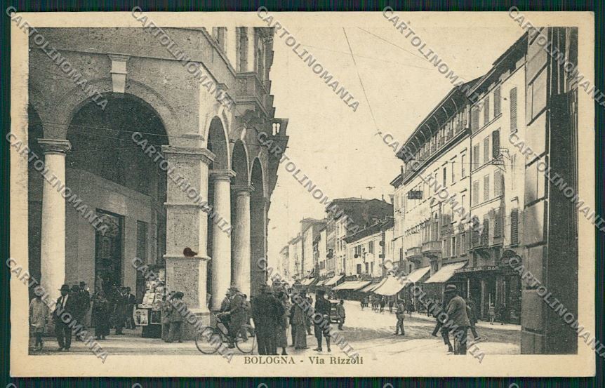 Bologna città via Rizzoli cartolina QQ8841 – fronte