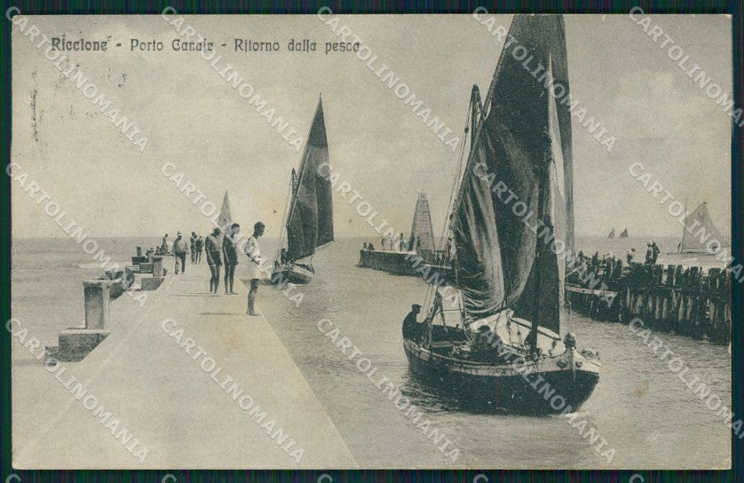 Rimini Riccione Porto Canale Barche MACCHIE cartolina QT3422 – fronte