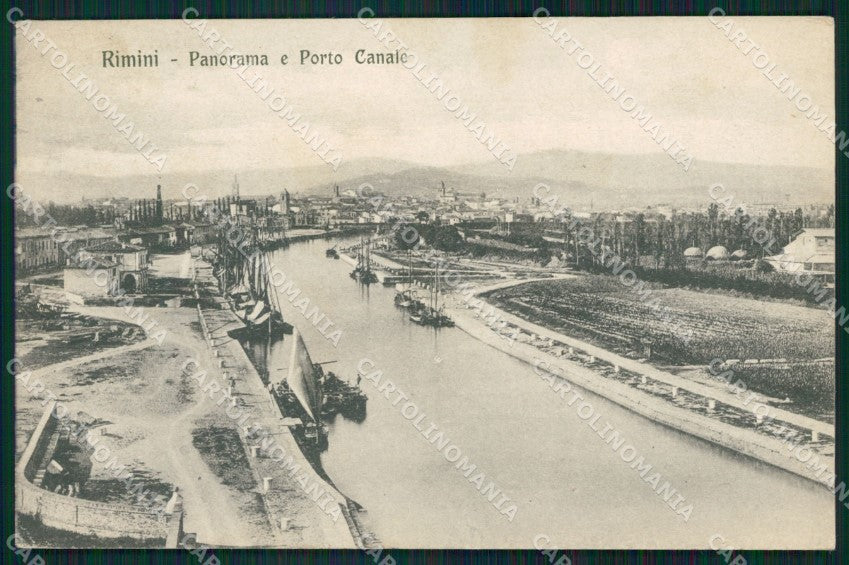 Rimini Città Porto Canale Barche cartolina QT3510 – fronte