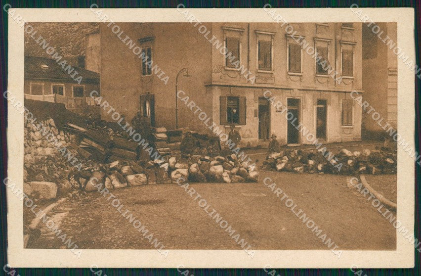 Croazia Fiume Barricata cartolina QT4069 – fronte