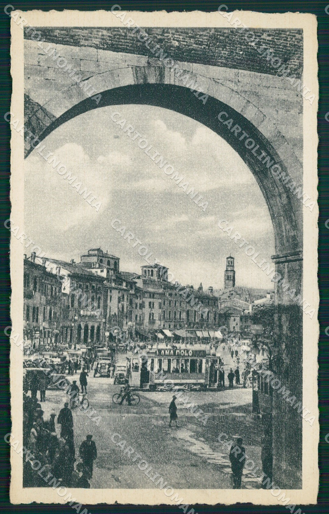 Verona Città Piazza Vittorio Emanuele Tram cartolina QT4372 – fronte