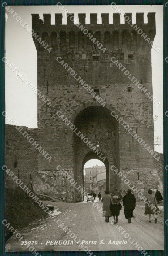 Perugia città Porta Sant'Angelo Foto cartolina QZ2820 – fronte