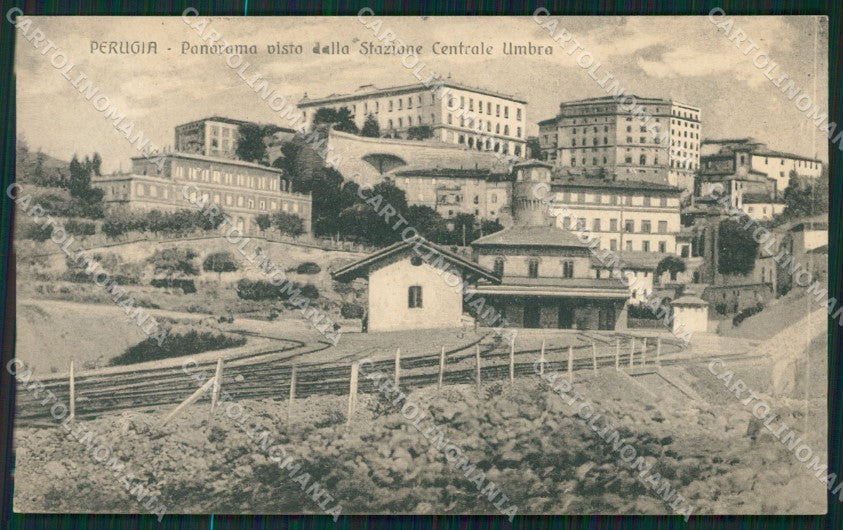 Perugia città Stazione RIFILATA cartolina QZ2865 – fronte