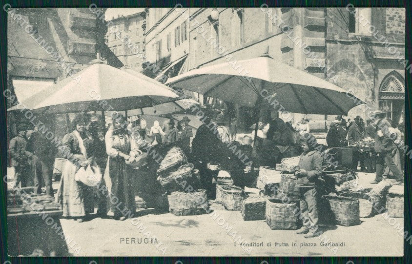 Perugia città Mercato cartolina QZ2983 – fronte