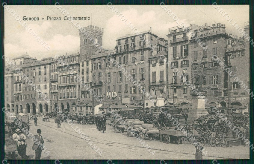 Genova Città Piazza Caricamento Carretti PIEGHINE cartolina QZ5349 – fronte