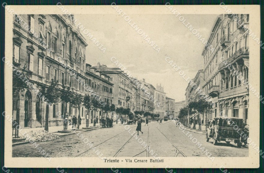 Trieste Città Auto cartolina QZ8975 – fronte