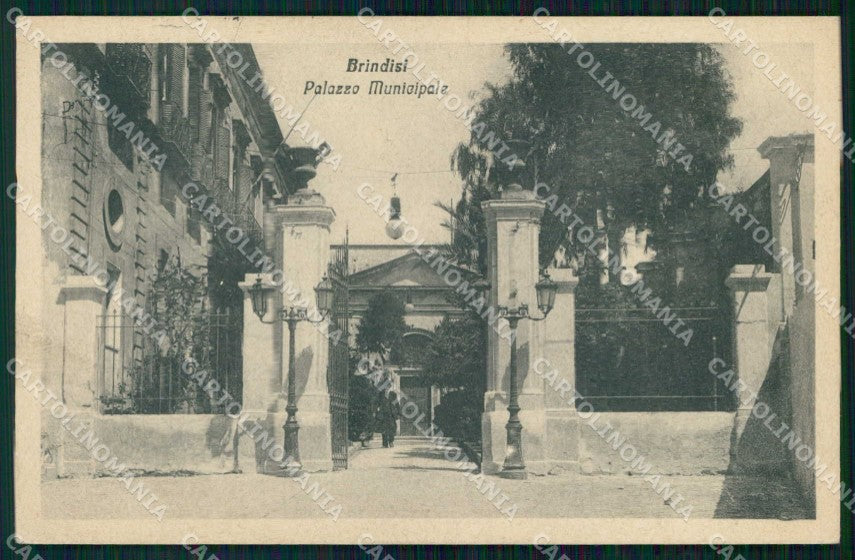 Brindisi Città Palazzo Municipale cartolina RB6068 – fronte