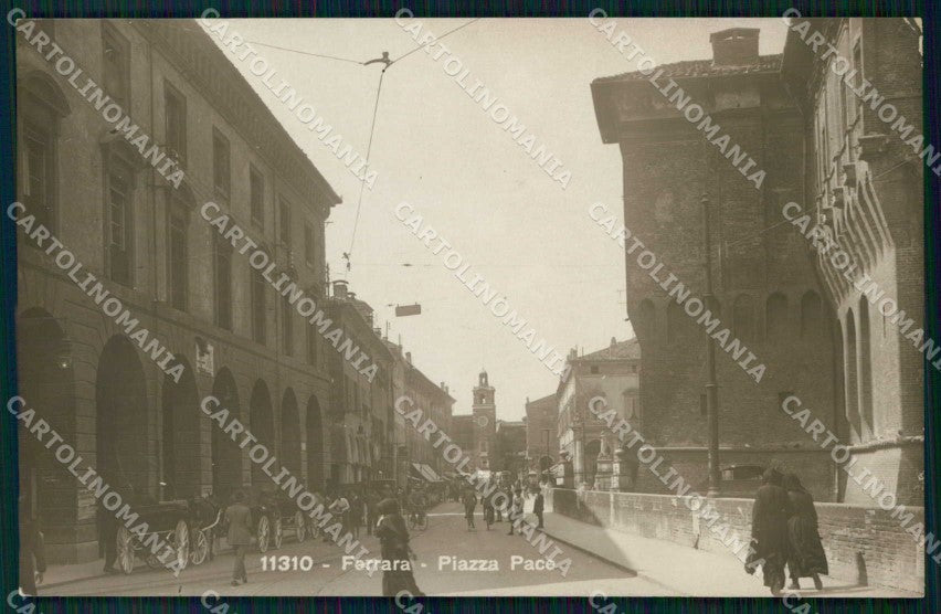 Ferrara Città Piazza Pace Carrozze Foto cartolina RB7516 – fronte