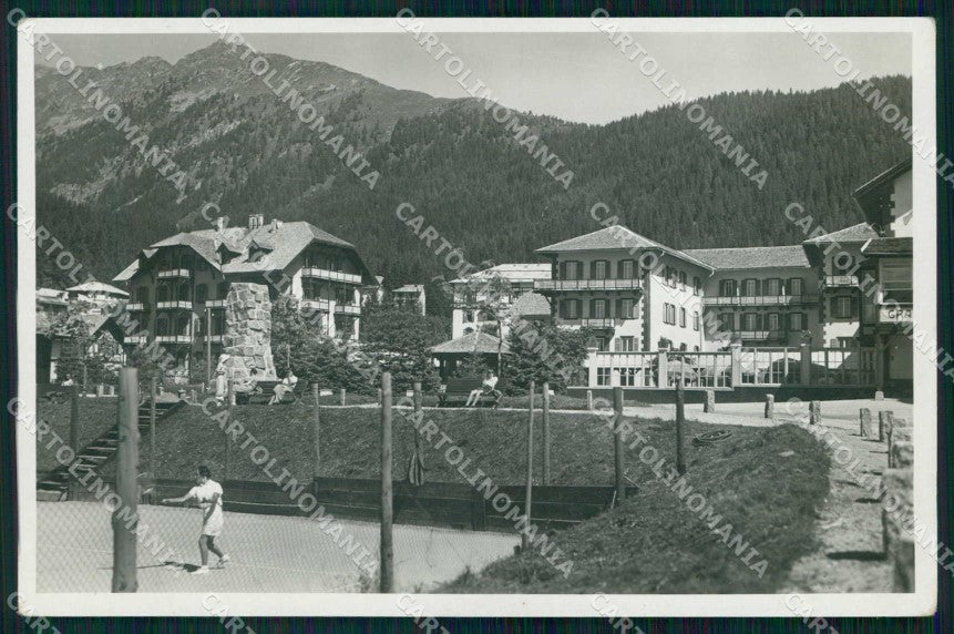 Trento Madonna di Campiglio Alberghi Campi da Tennis Foto cartolina RB8863 – fronte