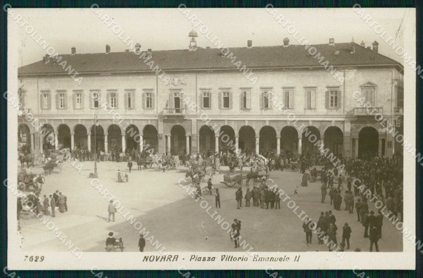 Novara Città Piazza Vittorio Emanuele II Foto cartolina RB9388 – fronte
