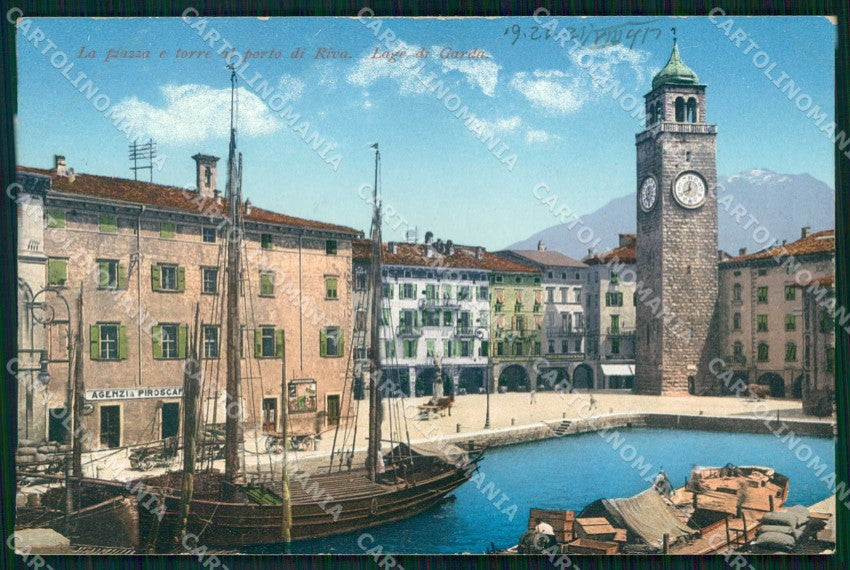 Trento Riva del Garda Piazza e Torre al Porto Barche cartolina RT0373 – fronte