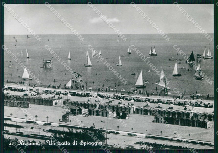 Rimini Riccione Spiaggia con Barche a Vela FG Foto cartolina RT0676 – fronte