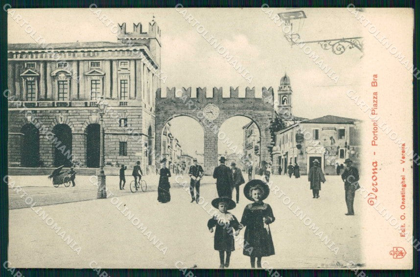Verona Città Portoni Piazza Bra cartolina RT2296 – fronte
