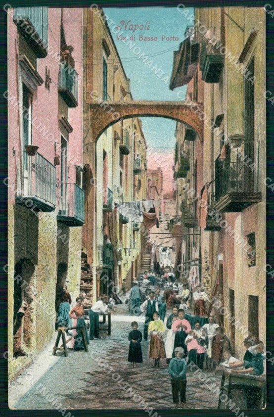 Napoli Città Via di Basso Porto cartolina RT2550 – fronte