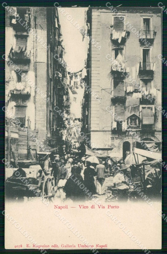 Napoli Città Vico di Via Porto cartolina RT2641 – fronte