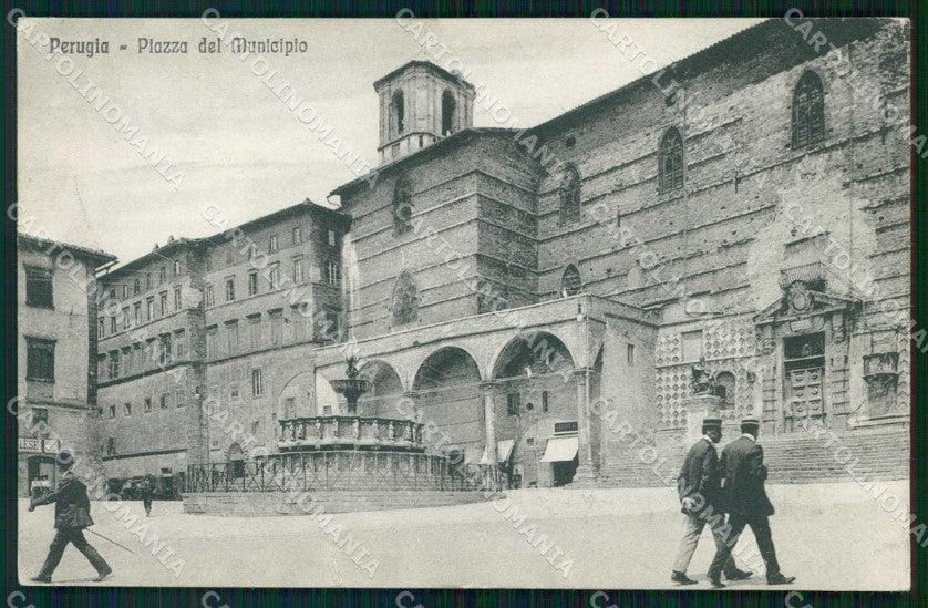 Perugia Città Piazza del Municipio cartolina RT3086 – fronte