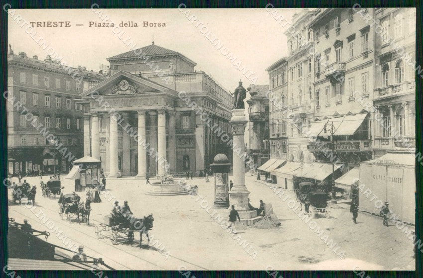 Trieste Città Piazza della Borsa cartolina RT4874 – fronte