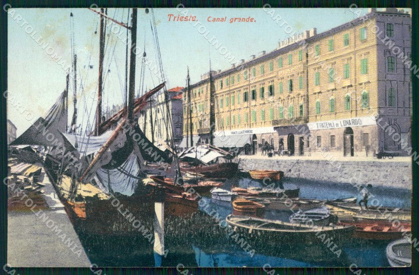 Trieste Città Canal Grande Barche SCOLLATA cartolina RT4882 – fronte