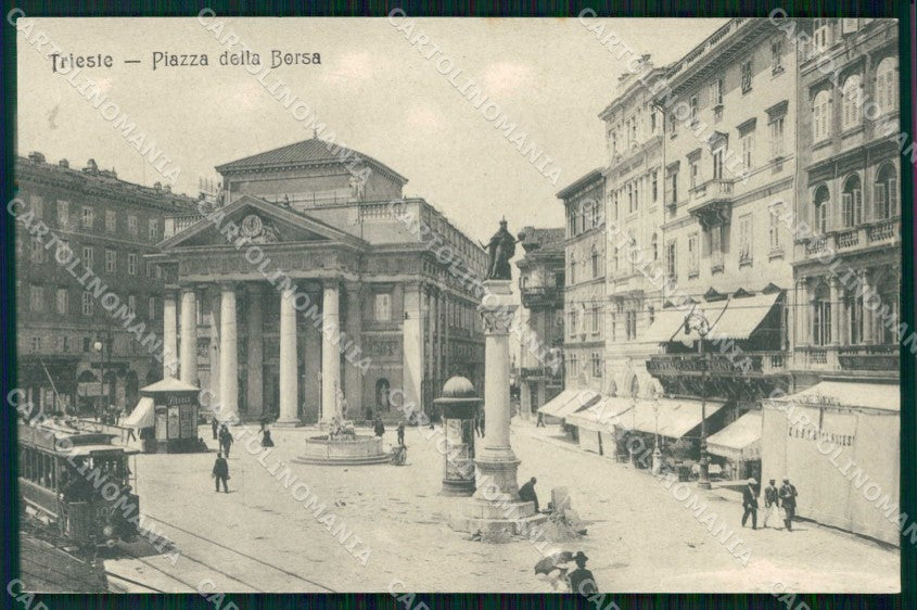 Trieste Città Piazza della Borsa Tram cartolina RT4897 – fronte