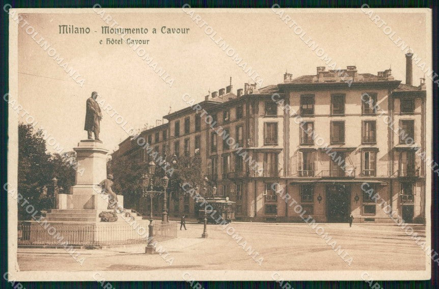 Milano Città Monumento e Hotel Cavour Tram cartolina RT5257 – fronte