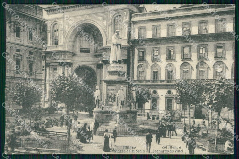 Milano Città Piazza della Scala Monumento Leonardo da Vinci cartolina RT5480 – fronte