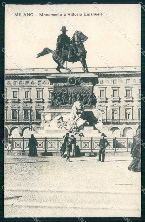 Milano Città Monumento a Vittorio Emanuele cartolina RT5603 – fronte