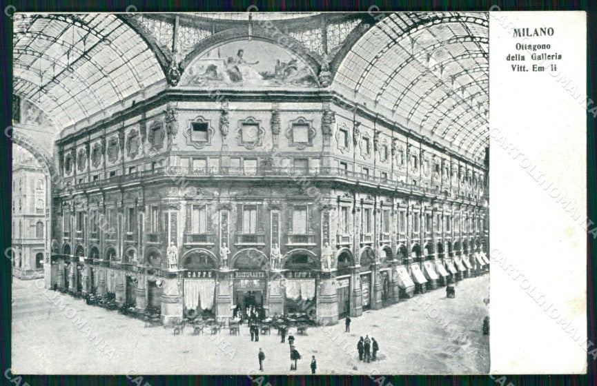 Milano Città Ottagono della Galleria Vittorio Emanuele II cartolina RT5677 – fronte