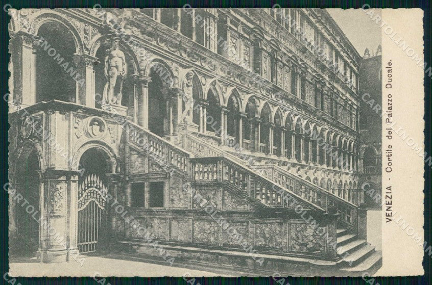 Venezia Città Cortile Palazzo Ducale cartolina RT7179 – fronte