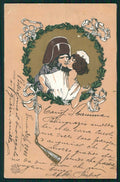 Artist Signed Art Nouveau Kiss Romantic Couple PIEGHE cartolina TC1079 – fronte