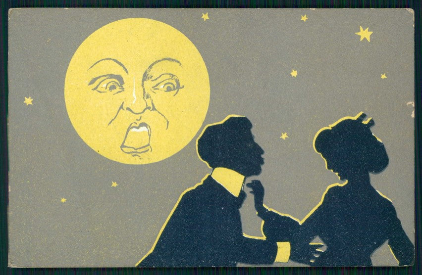 Silhouette Romantic Couple Paper Moon B K W I 909-3 TEARED postcard TC4672 – fronte