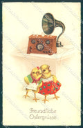 Greetings Easter Humanized Dressed Chick Radio serie 2229 postcard TW1868 – fronte