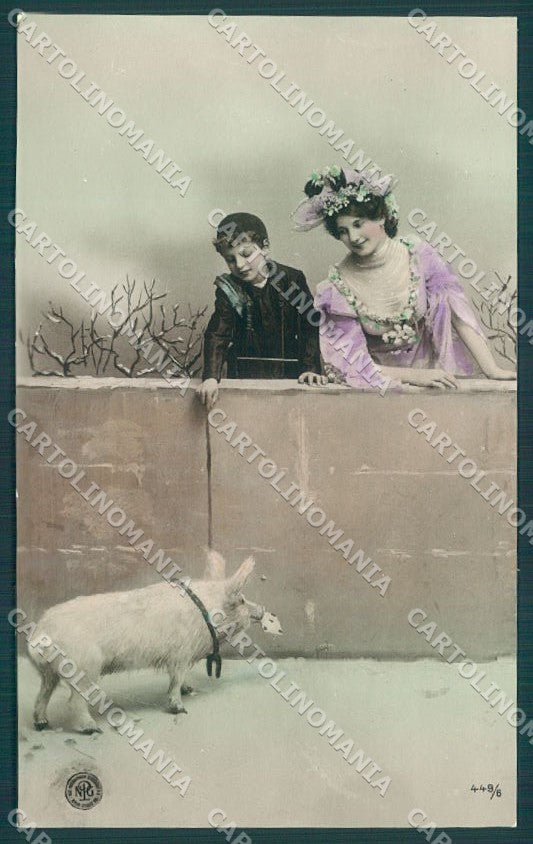 Greetings New Year Pig Fashion Lady Boy NPG 449-6 Oranotypie RPPC pc TW2061 – fronte