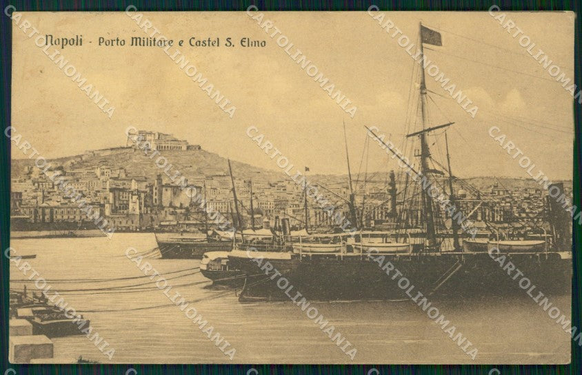 Napoli Città Porto Militare Castel Sant'Elmo PIEGHINA cartolina VK1045 – fronte